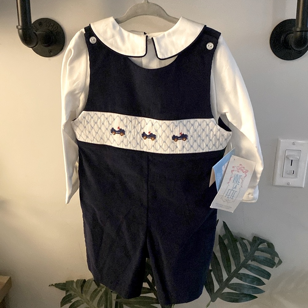 Vive La Fete, hand smocked, Size 3. Navy blue corduroy with race cars Never worn